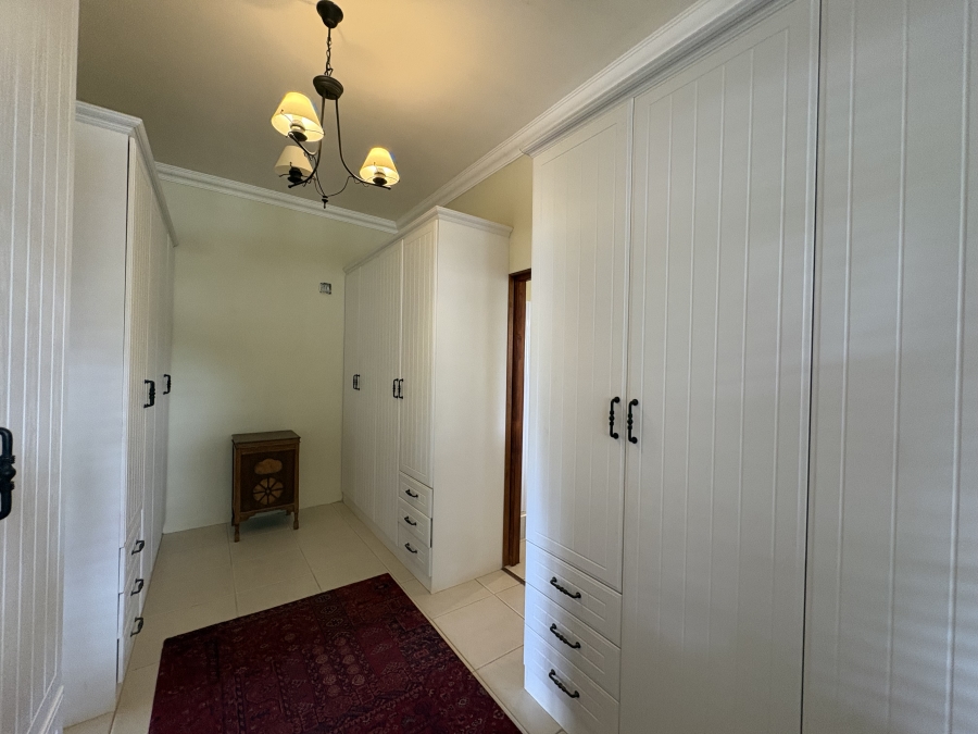 5 Bedroom Property for Sale in Ballito Central KwaZulu-Natal