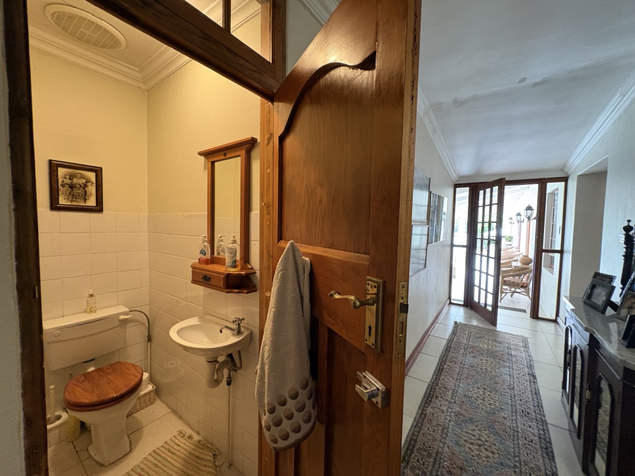 5 Bedroom Property for Sale in Ballito Central KwaZulu-Natal