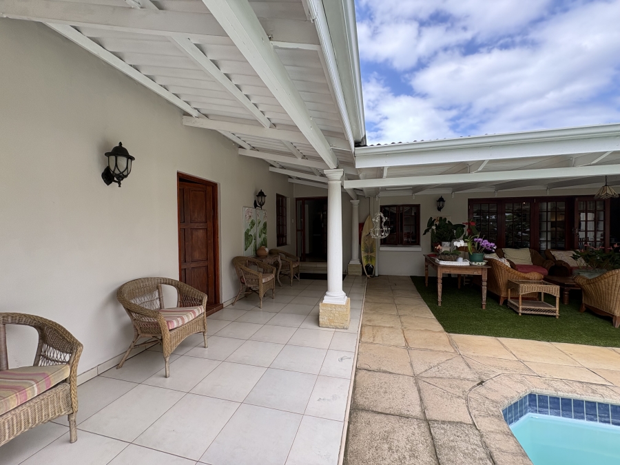 5 Bedroom Property for Sale in Ballito Central KwaZulu-Natal