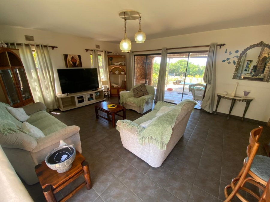 9 Bedroom Property for Sale in Glenmore KwaZulu-Natal
