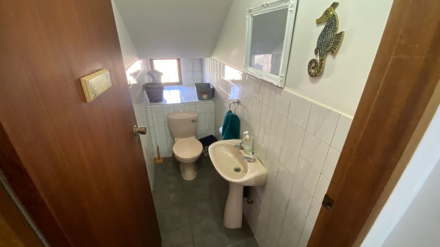 9 Bedroom Property for Sale in Glenmore KwaZulu-Natal