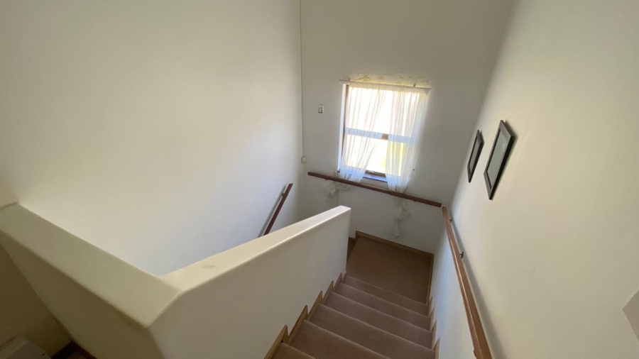 9 Bedroom Property for Sale in Glenmore KwaZulu-Natal