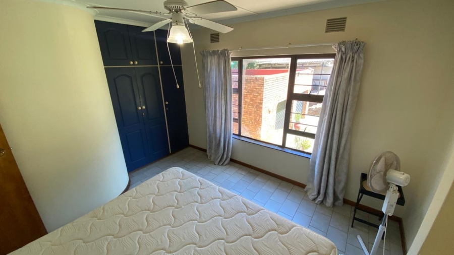 9 Bedroom Property for Sale in Glenmore KwaZulu-Natal