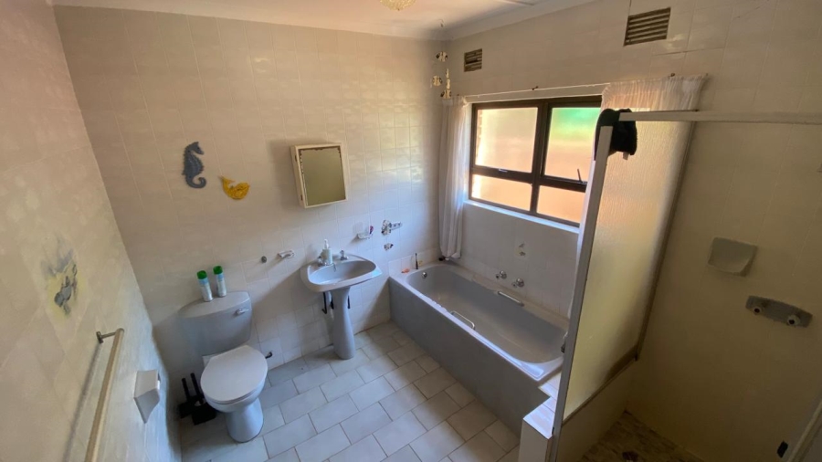 9 Bedroom Property for Sale in Glenmore KwaZulu-Natal