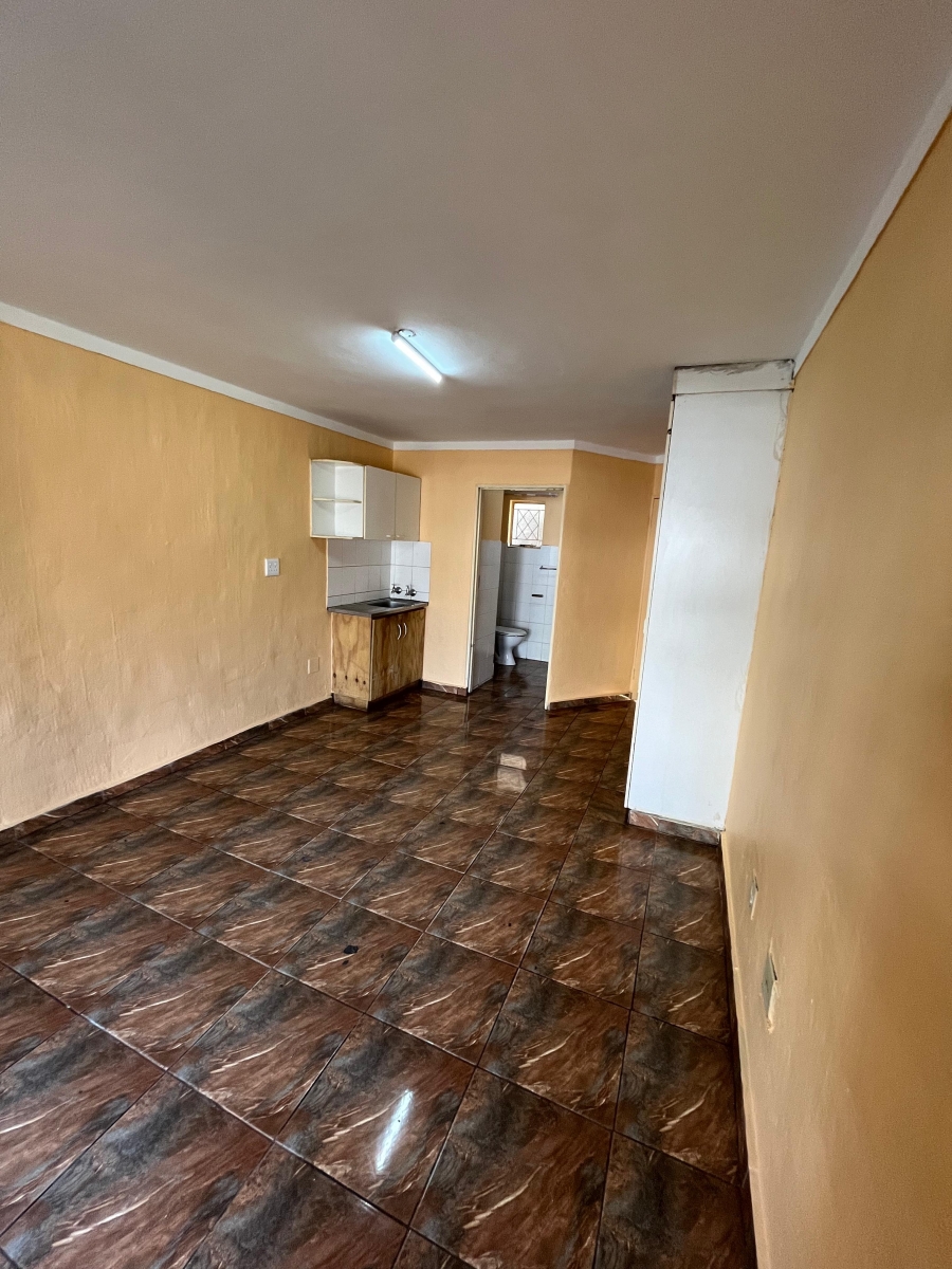 1 Bedroom Property for Sale in Scottsville KwaZulu-Natal