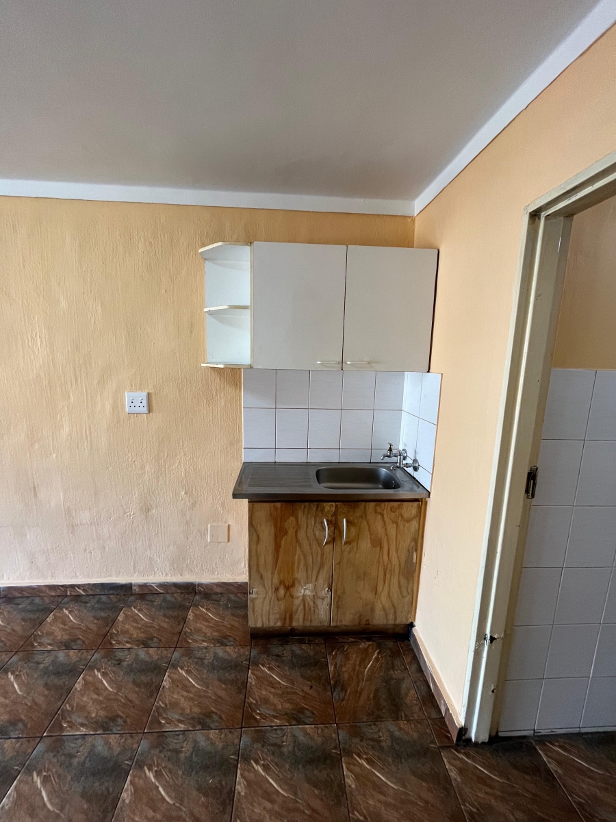 1 Bedroom Property for Sale in Scottsville KwaZulu-Natal