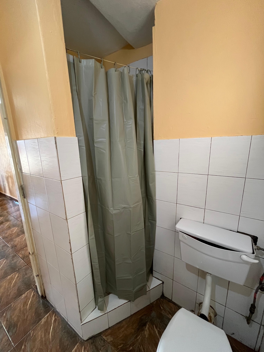 1 Bedroom Property for Sale in Scottsville KwaZulu-Natal