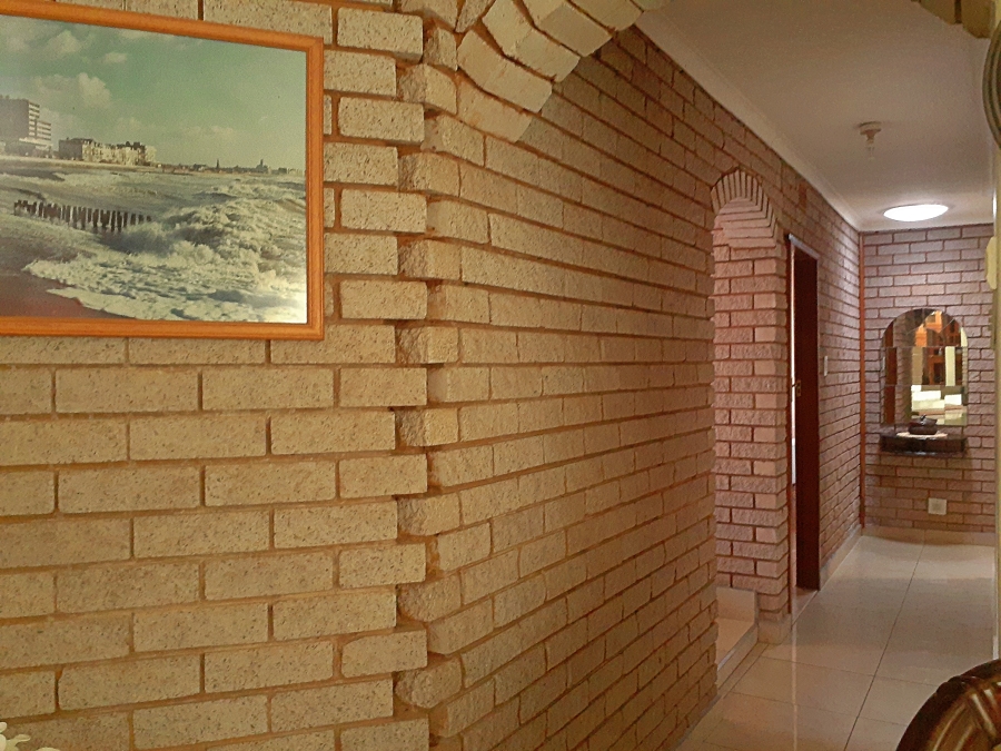 4 Bedroom Property for Sale in Amanzimtoti KwaZulu-Natal