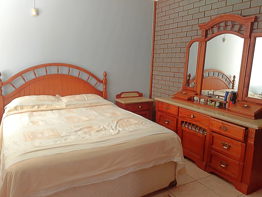 4 Bedroom Property for Sale in Amanzimtoti KwaZulu-Natal