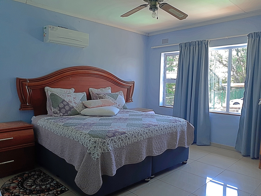 4 Bedroom Property for Sale in Amanzimtoti KwaZulu-Natal