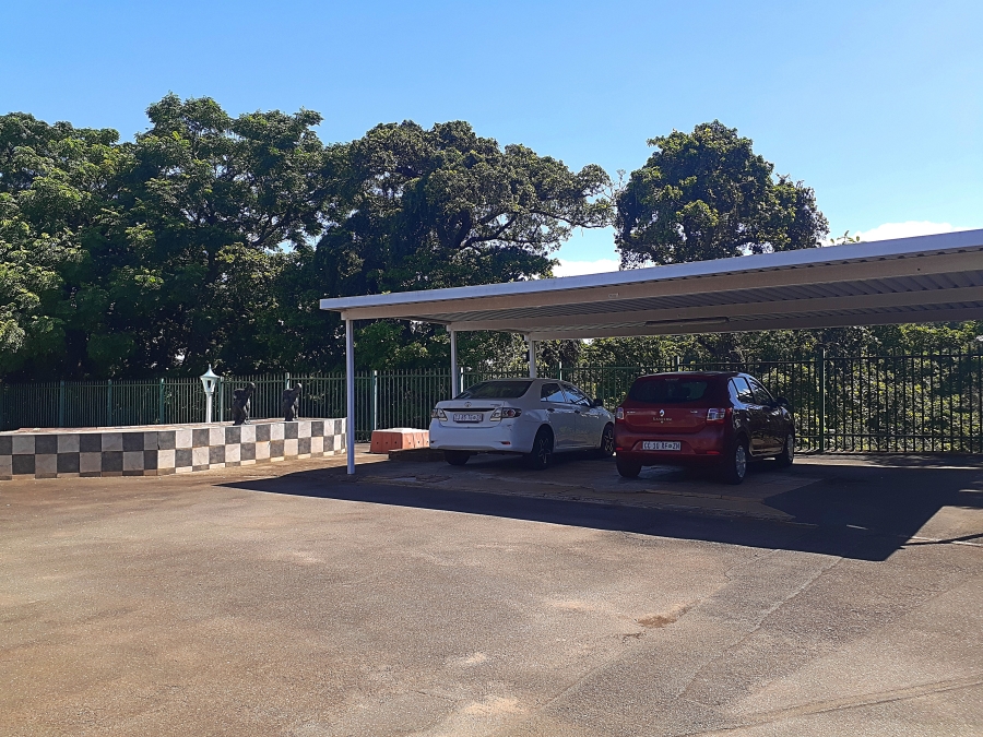 4 Bedroom Property for Sale in Amanzimtoti KwaZulu-Natal