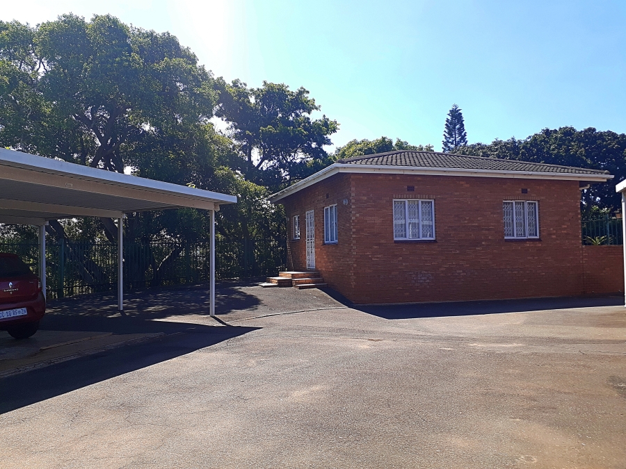 4 Bedroom Property for Sale in Amanzimtoti KwaZulu-Natal