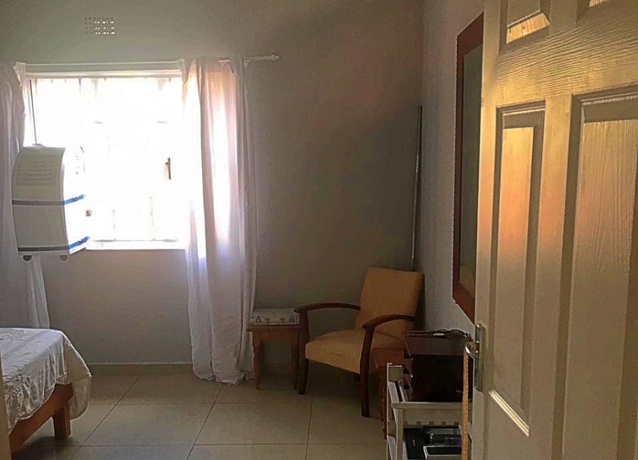 4 Bedroom Property for Sale in Amanzimtoti KwaZulu-Natal