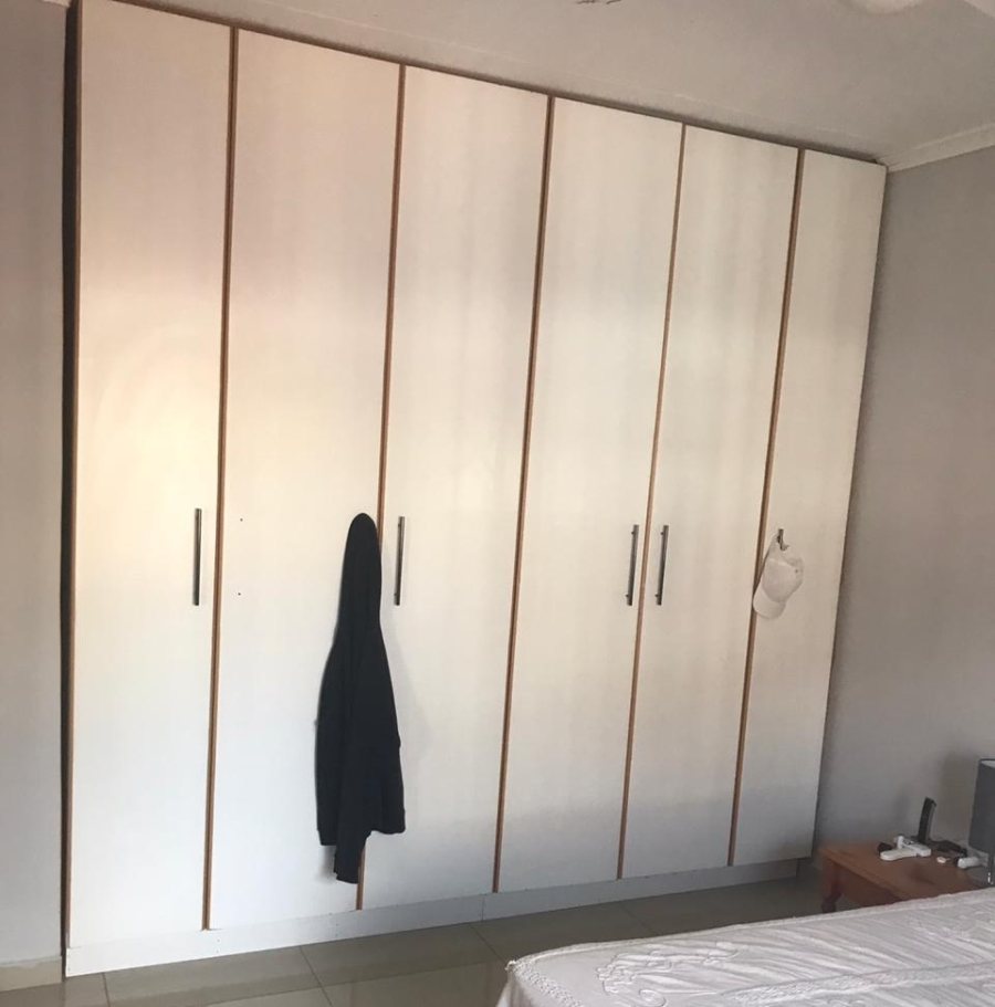 4 Bedroom Property for Sale in Amanzimtoti KwaZulu-Natal