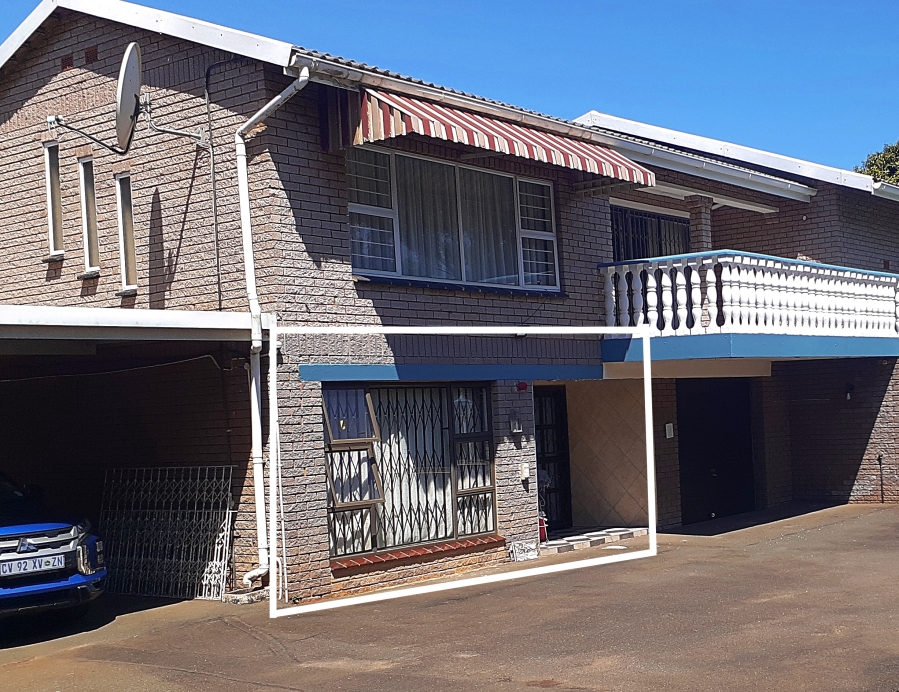 4 Bedroom Property for Sale in Amanzimtoti KwaZulu-Natal