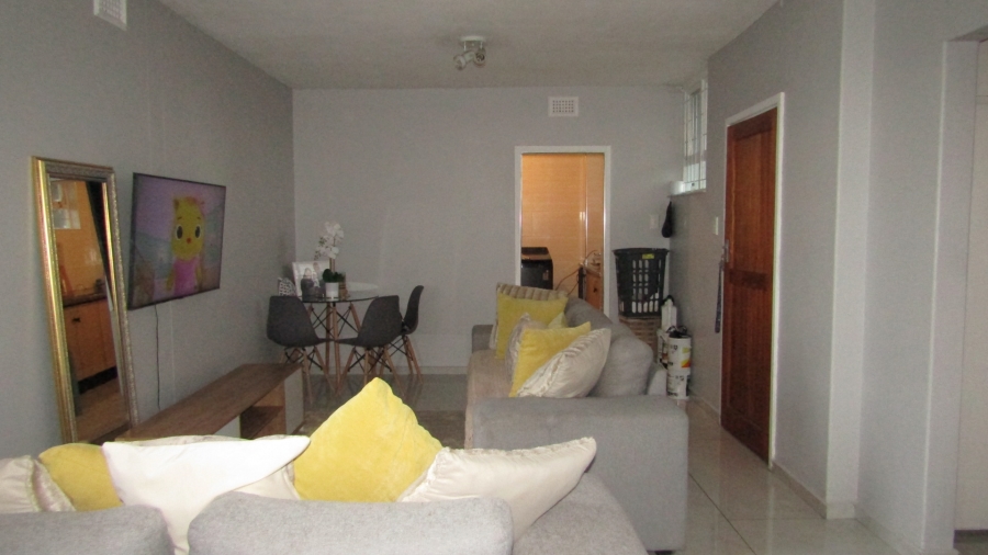 To Let 1 Bedroom Property for Rent in Amanzimtoti KwaZulu-Natal