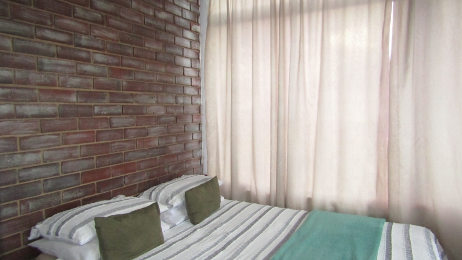 To Let 1 Bedroom Property for Rent in Amanzimtoti KwaZulu-Natal