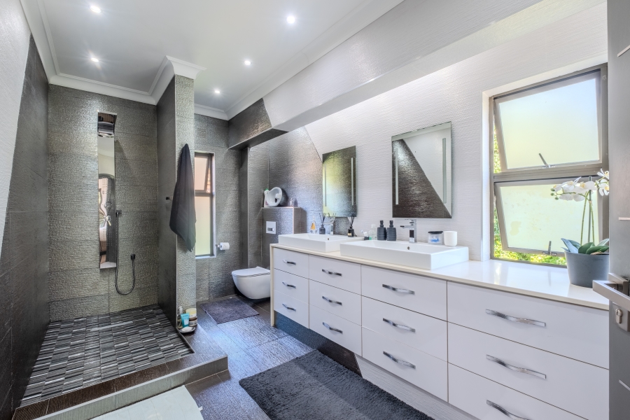 4 Bedroom Property for Sale in La Lucia KwaZulu-Natal