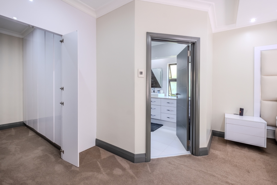 4 Bedroom Property for Sale in La Lucia KwaZulu-Natal