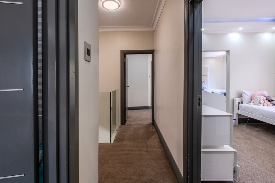 4 Bedroom Property for Sale in La Lucia KwaZulu-Natal