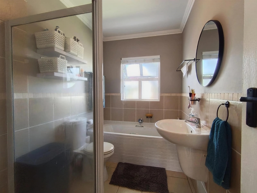 4 Bedroom Property for Sale in Caledon Estate KwaZulu-Natal