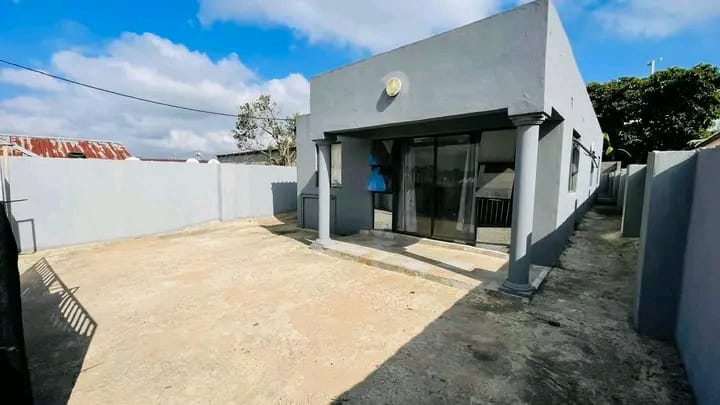 3 Bedroom Property for Sale in Kwamashu KwaZulu-Natal