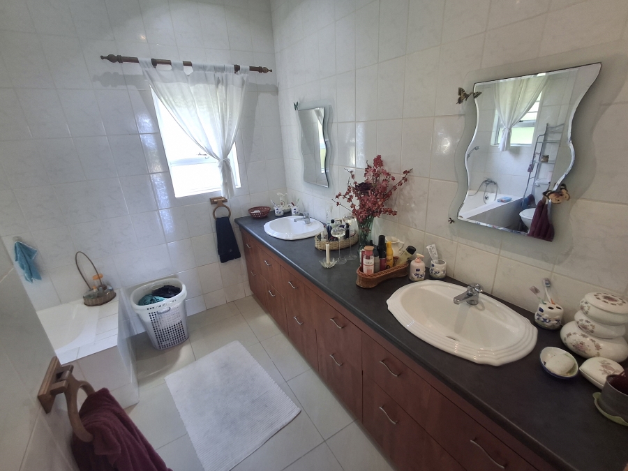 4 Bedroom Property for Sale in Ramsgate KwaZulu-Natal