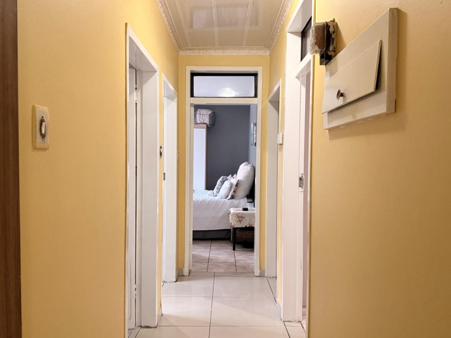 3 Bedroom Property for Sale in Signal Hill KwaZulu-Natal