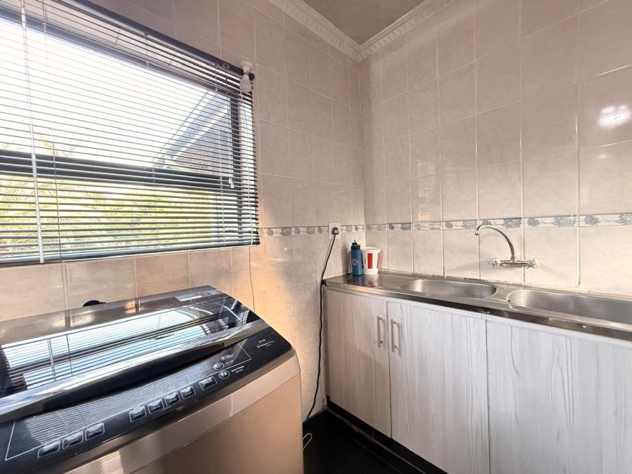 3 Bedroom Property for Sale in Signal Hill KwaZulu-Natal