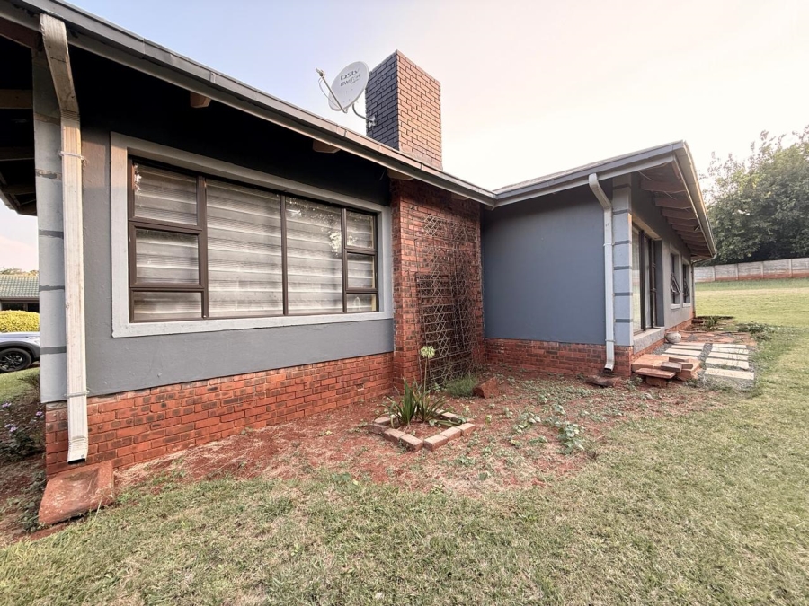 3 Bedroom Property for Sale in Signal Hill KwaZulu-Natal