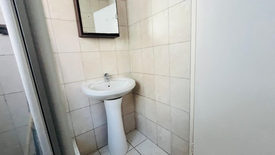 1 Bedroom Property for Sale in Durban Central KwaZulu-Natal