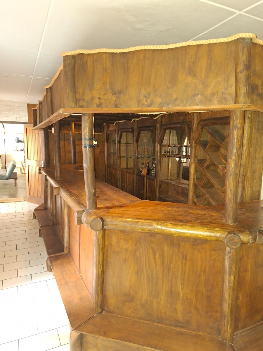 5 Bedroom Property for Sale in Uvongo KwaZulu-Natal