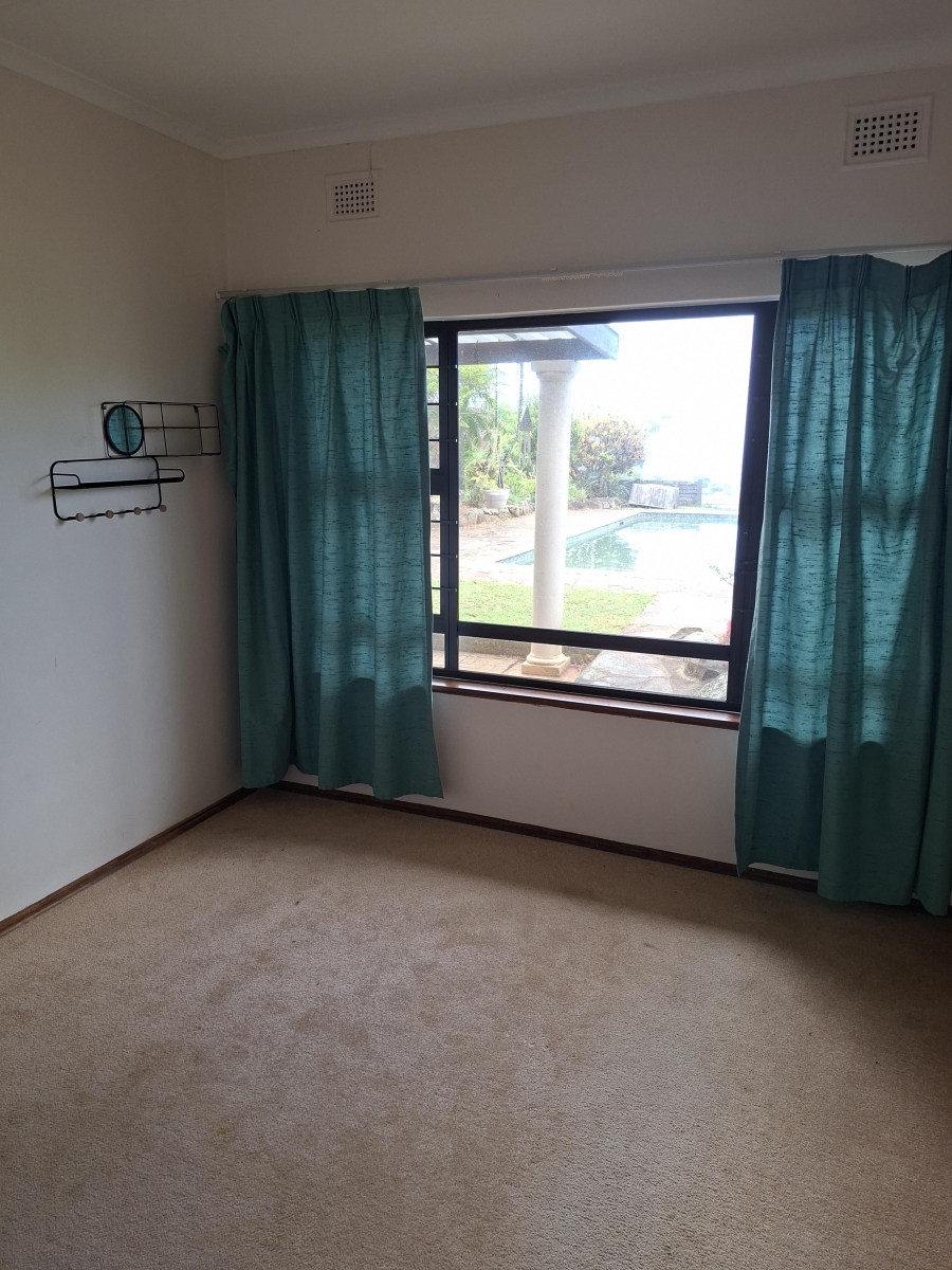 5 Bedroom Property for Sale in Uvongo KwaZulu-Natal