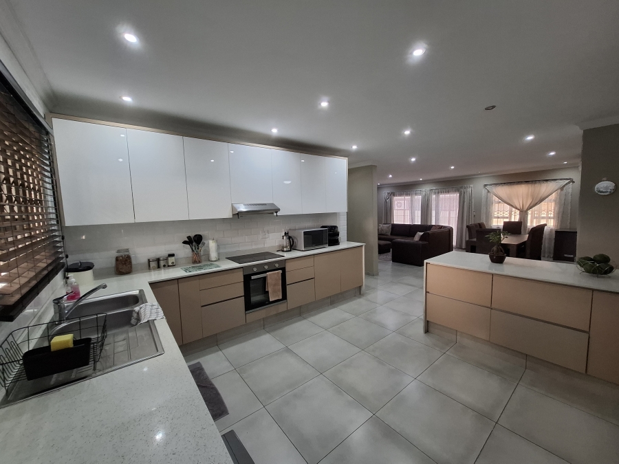 3 Bedroom Property for Sale in Birdswood KwaZulu-Natal