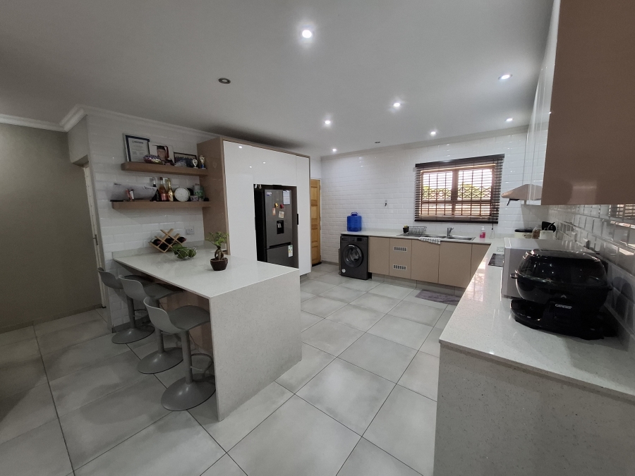 3 Bedroom Property for Sale in Birdswood KwaZulu-Natal