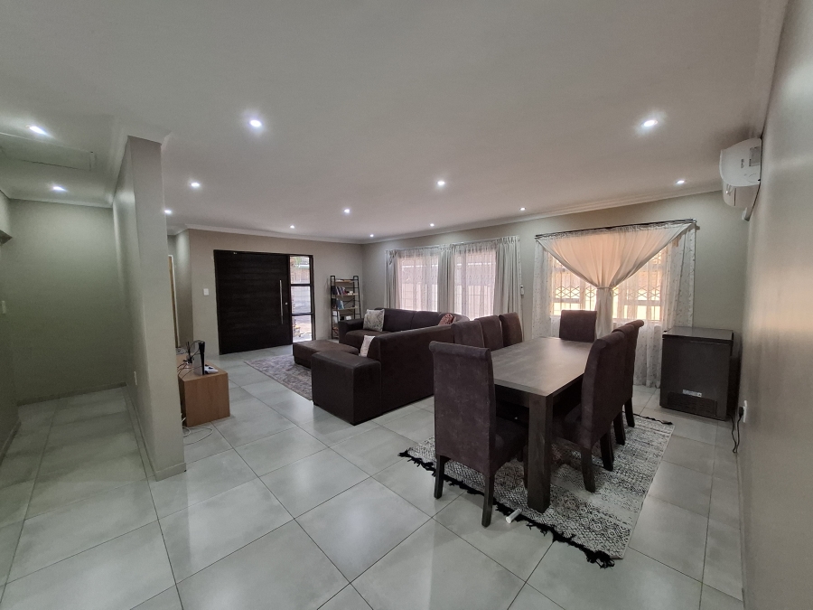 3 Bedroom Property for Sale in Birdswood KwaZulu-Natal