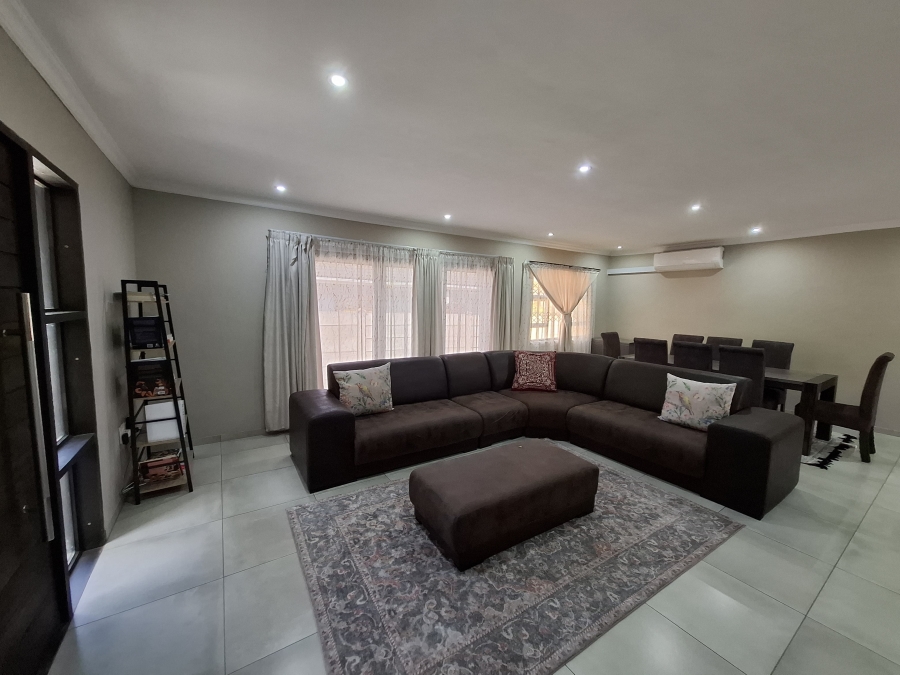 3 Bedroom Property for Sale in Birdswood KwaZulu-Natal