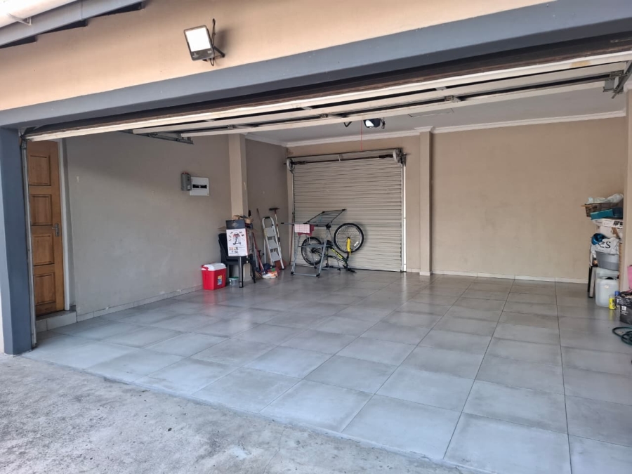 3 Bedroom Property for Sale in Birdswood KwaZulu-Natal