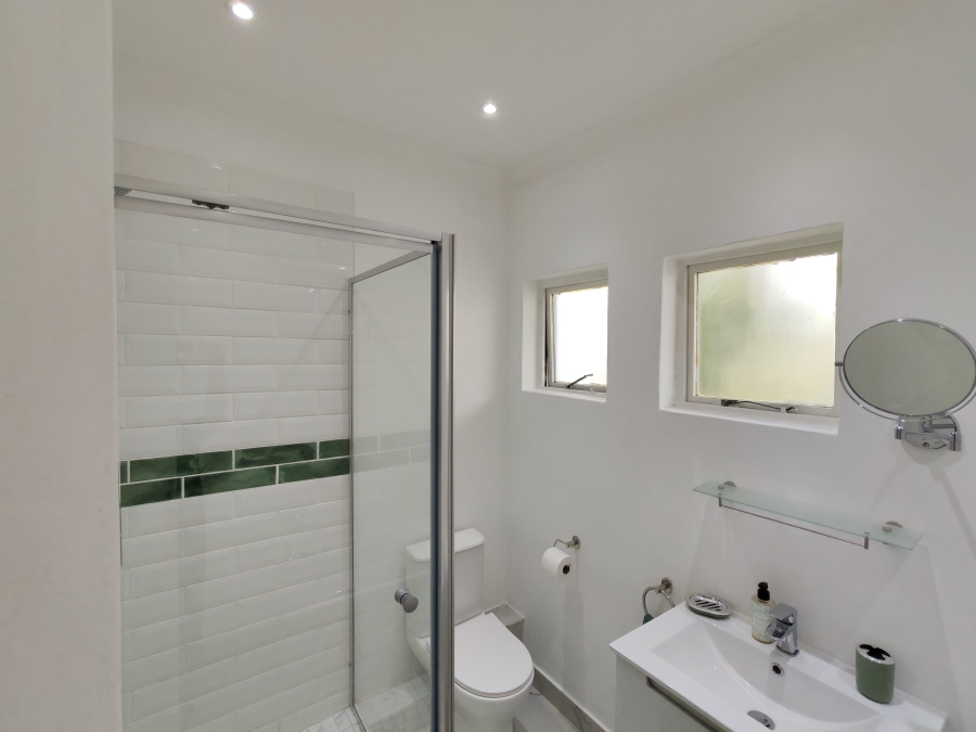 To Let 2 Bedroom Property for Rent in Durban North KwaZulu-Natal