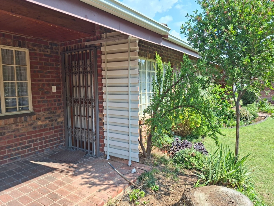 1 Bedroom Property for Sale in Newcastle KwaZulu-Natal