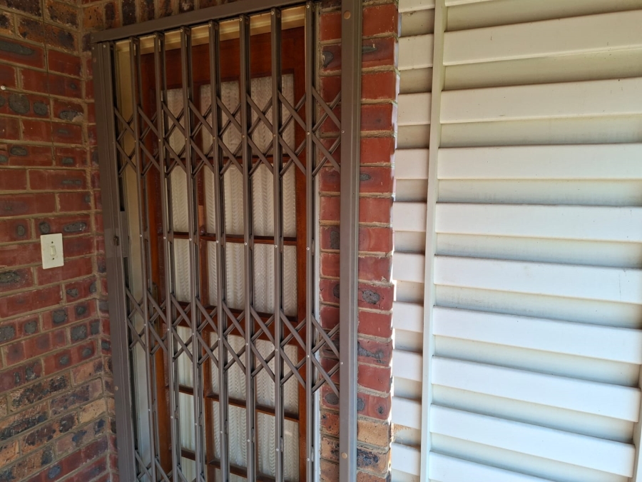 1 Bedroom Property for Sale in Newcastle KwaZulu-Natal