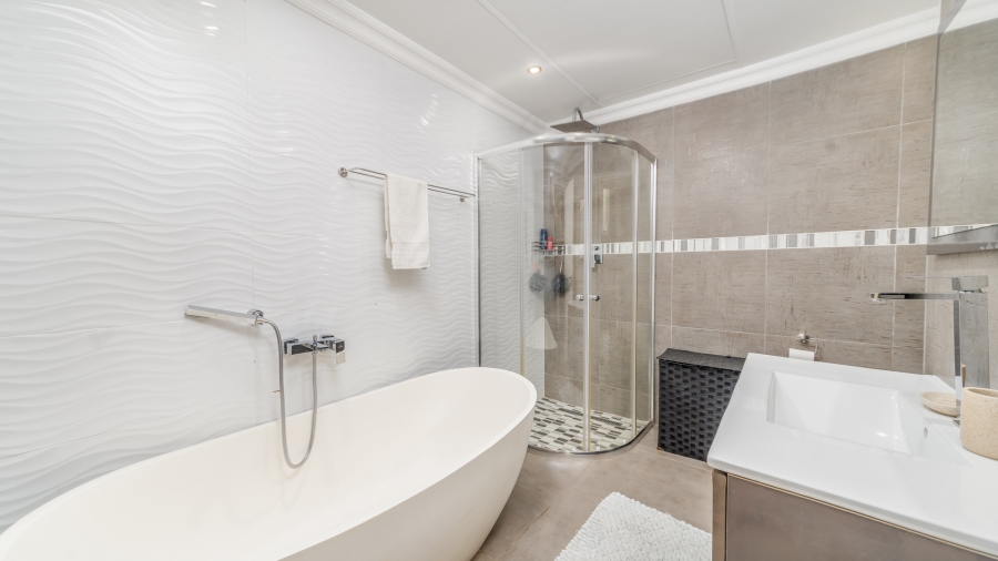 3 Bedroom Property for Sale in Shakas Rock KwaZulu-Natal