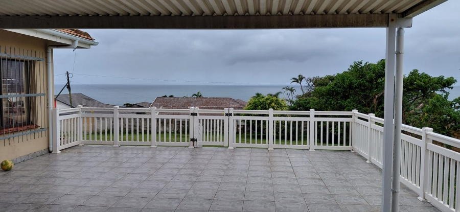 6 Bedroom Property for Sale in Uvongo KwaZulu-Natal