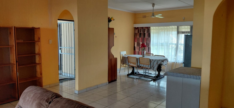 6 Bedroom Property for Sale in Uvongo KwaZulu-Natal
