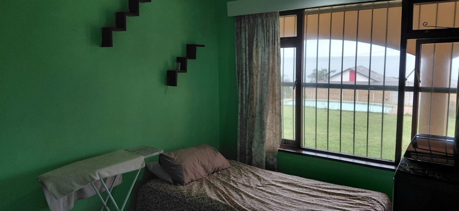6 Bedroom Property for Sale in Uvongo KwaZulu-Natal