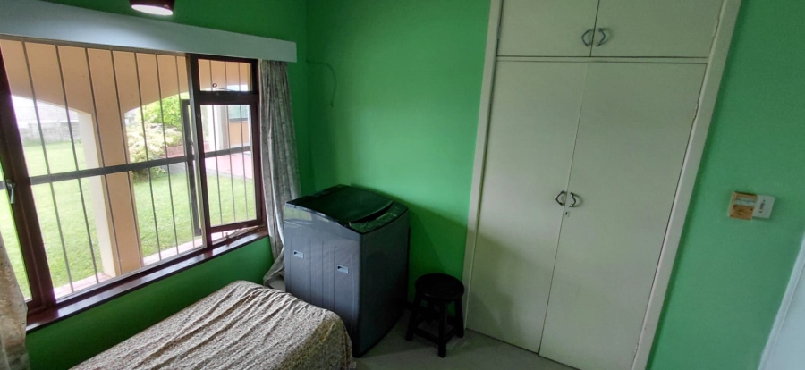 6 Bedroom Property for Sale in Uvongo KwaZulu-Natal