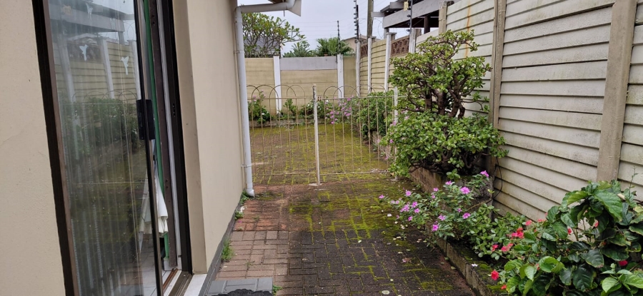6 Bedroom Property for Sale in Uvongo KwaZulu-Natal