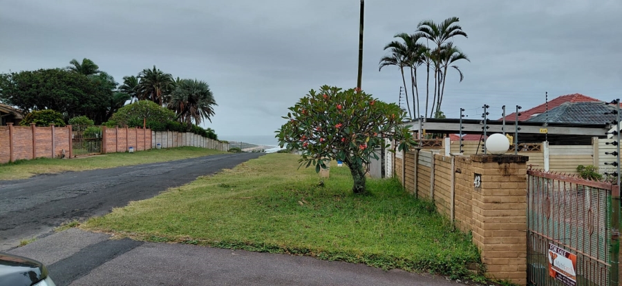 6 Bedroom Property for Sale in Uvongo KwaZulu-Natal