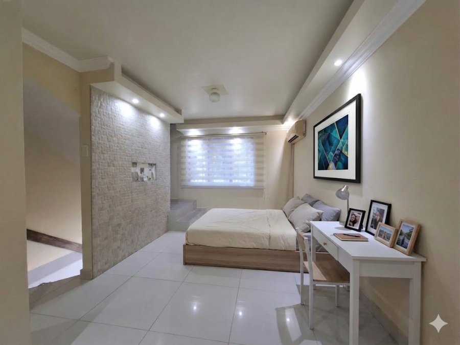 2 Bedroom Property for Sale in Essenwood KwaZulu-Natal