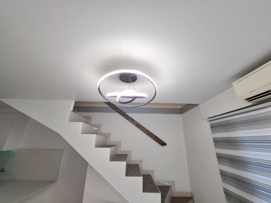 2 Bedroom Property for Sale in Essenwood KwaZulu-Natal